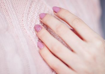 6 Beauty Tips for Beautiful Hands & Strong Nails